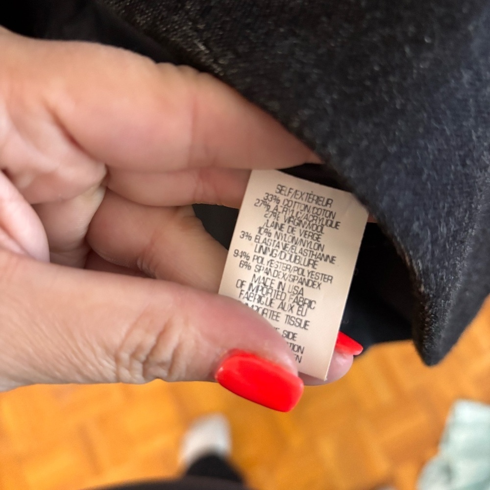 greyish black blazer mint condition clasp form of button up - Picture 7 of 7